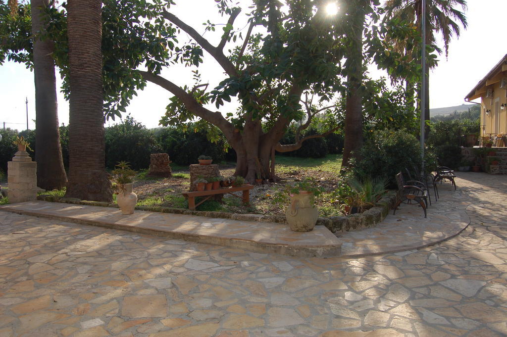 Willa Il Giardino Del Sole Agnone Bagni Zewnętrze zdjęcie