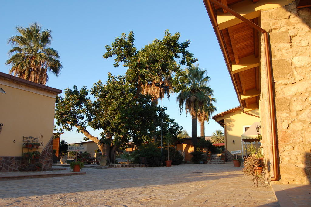 Willa Il Giardino Del Sole Agnone Bagni Zewnętrze zdjęcie